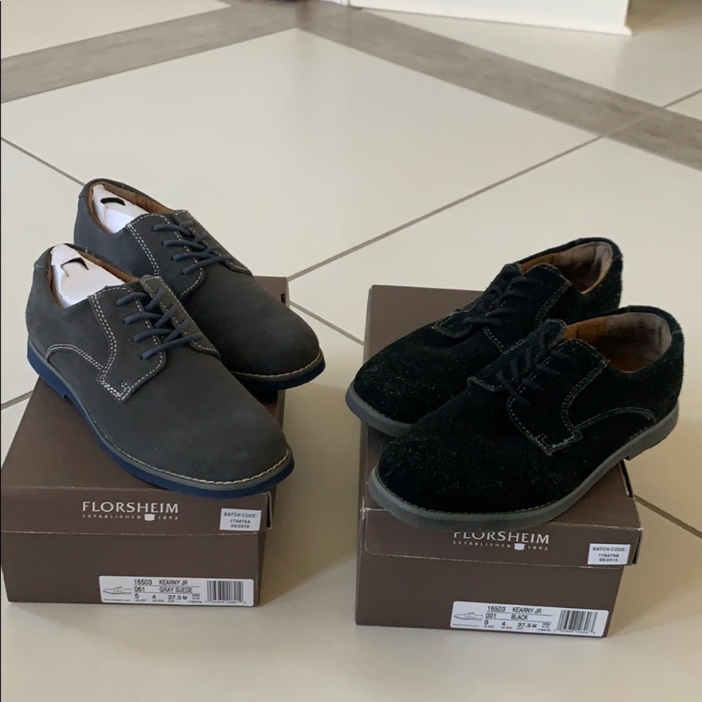 Bundle of kids dress shoes
